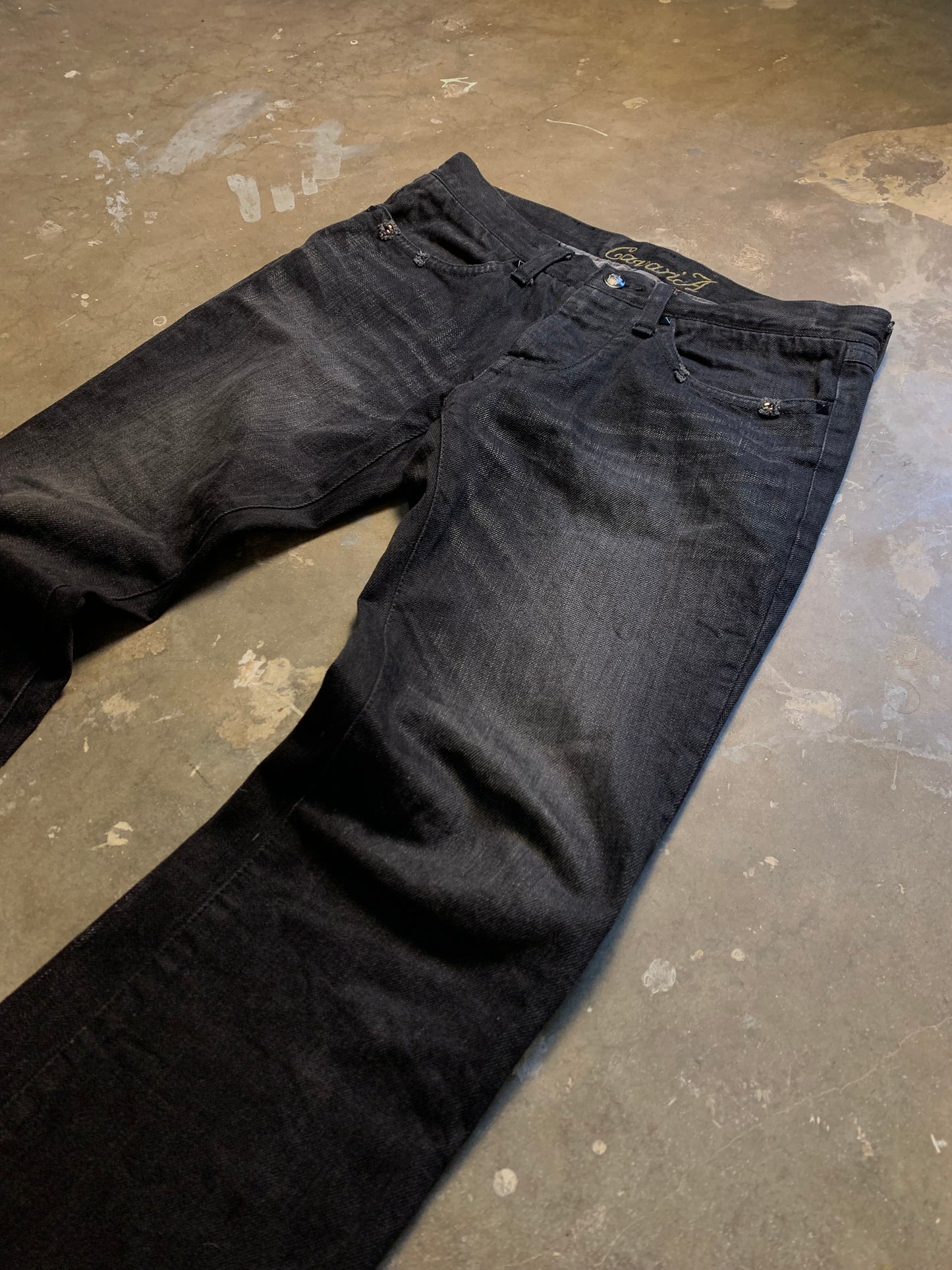 Cavaria Clawmark Chain Flared Jeans