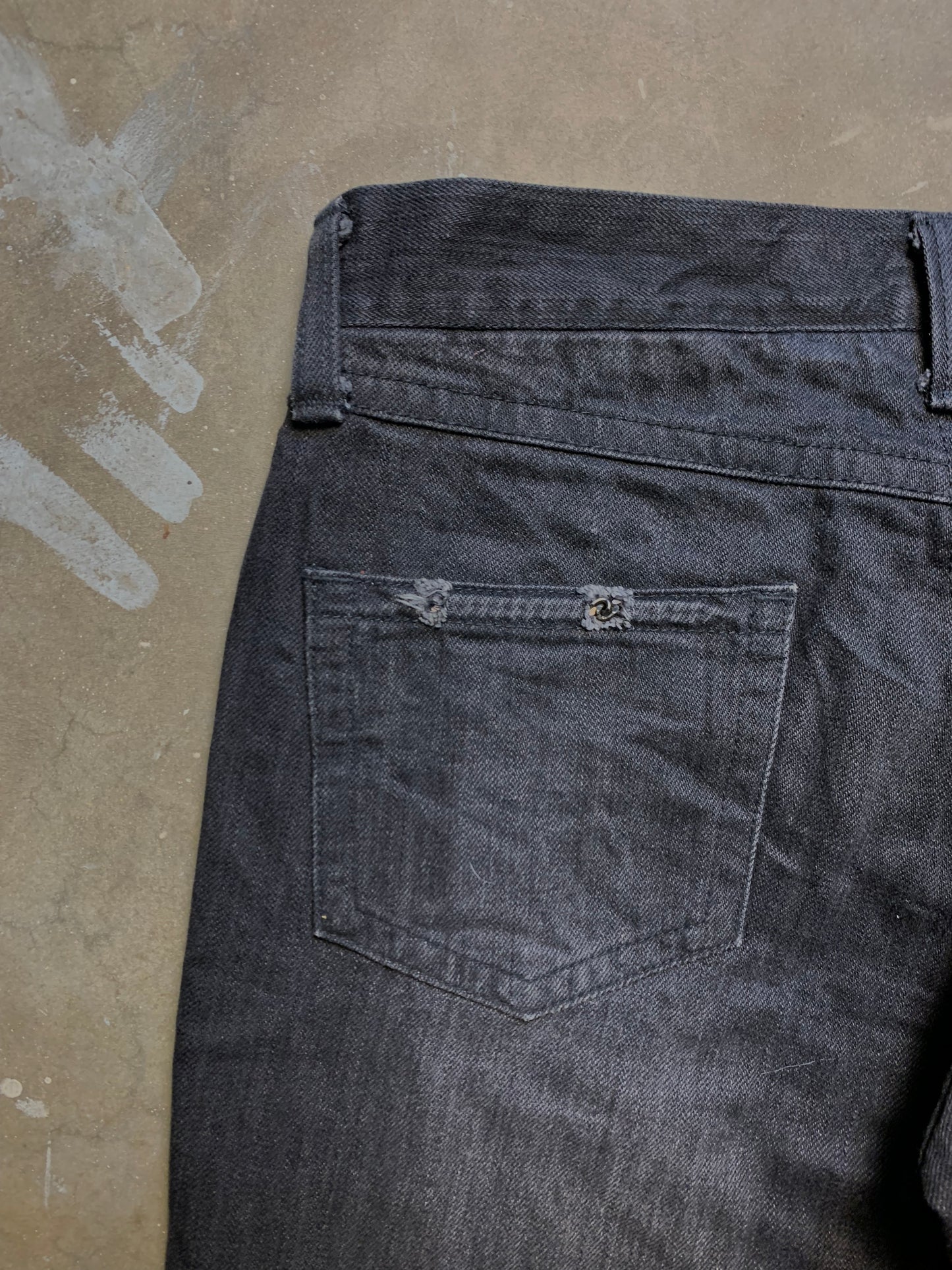 Cavaria Clawmark Chain Flared Jeans