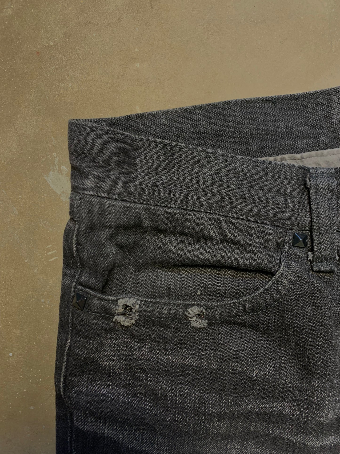 Cavaria Clawmark Chain Flared Jeans