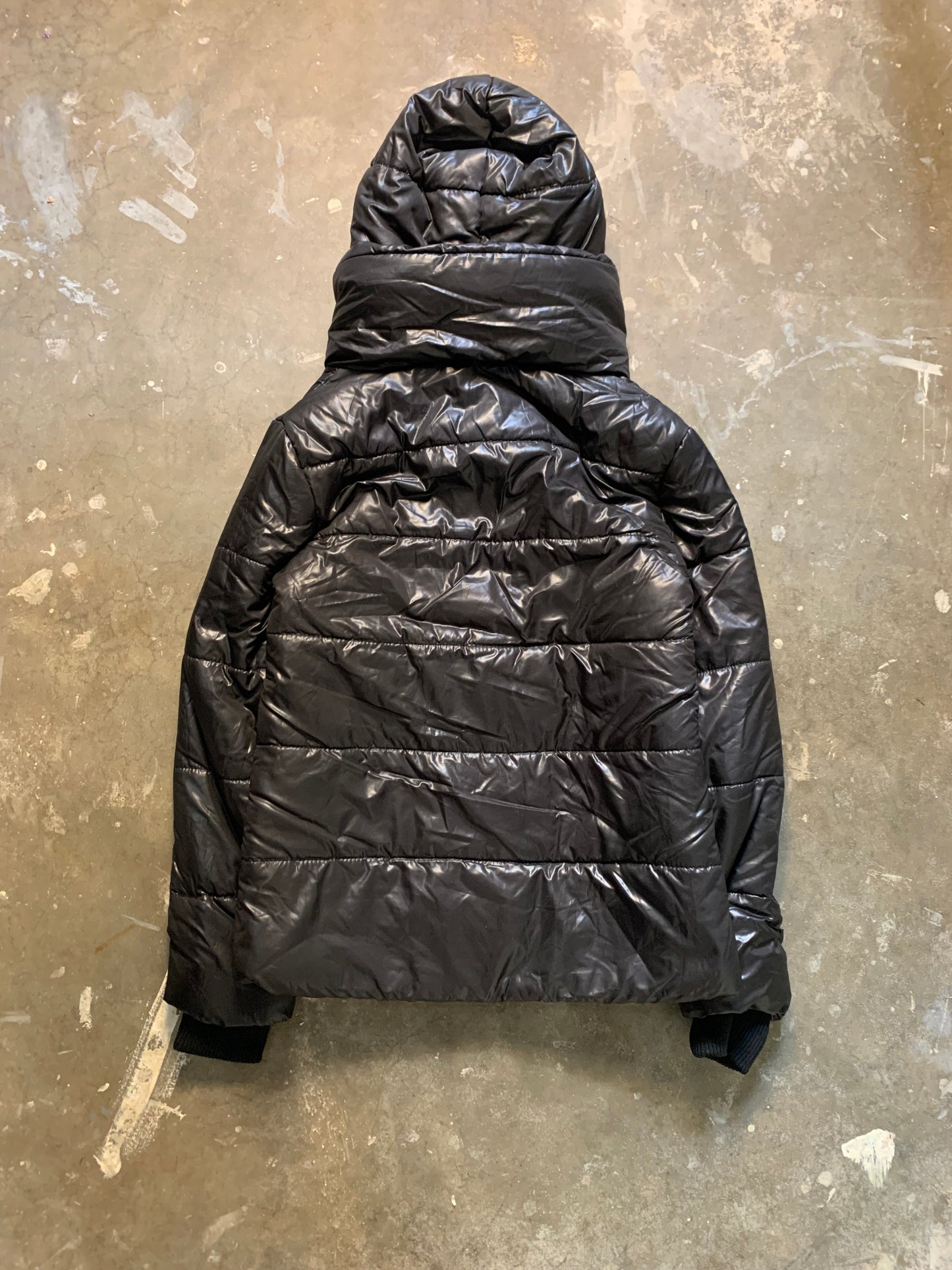 Heaven and Earth Asymmetrical Hooded Puffer